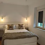 Santillana Aparthotel 3*